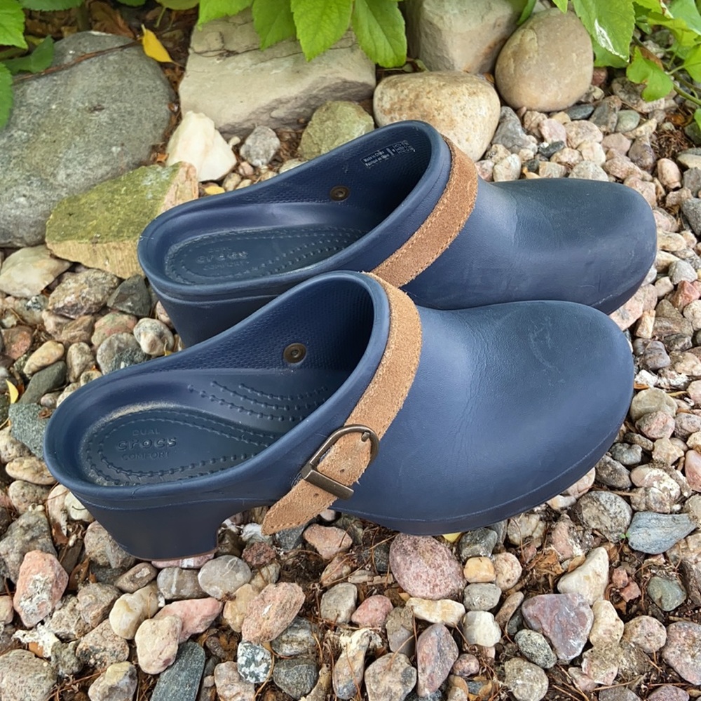 🛑SOLD🛑Crocs Clogs - Picture 3 of 6